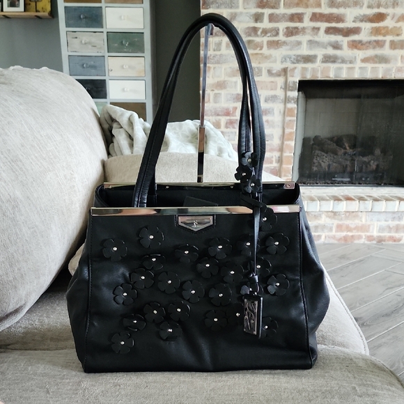 Simply Vera Vera Wang Handbags - Simply Vera Vera Wang Black Floral Tote